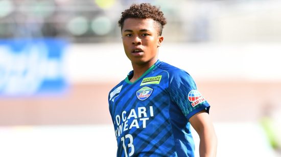 藤田譲瑠チマ選手の写真