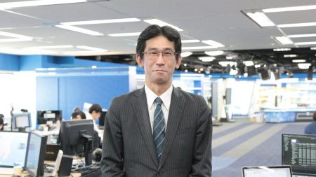 山口剛央気象解説員の写真