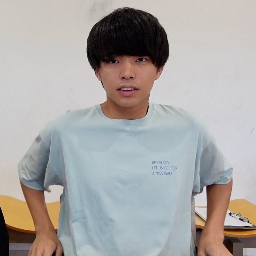 ビームスのTシャツを着ているサイコさん